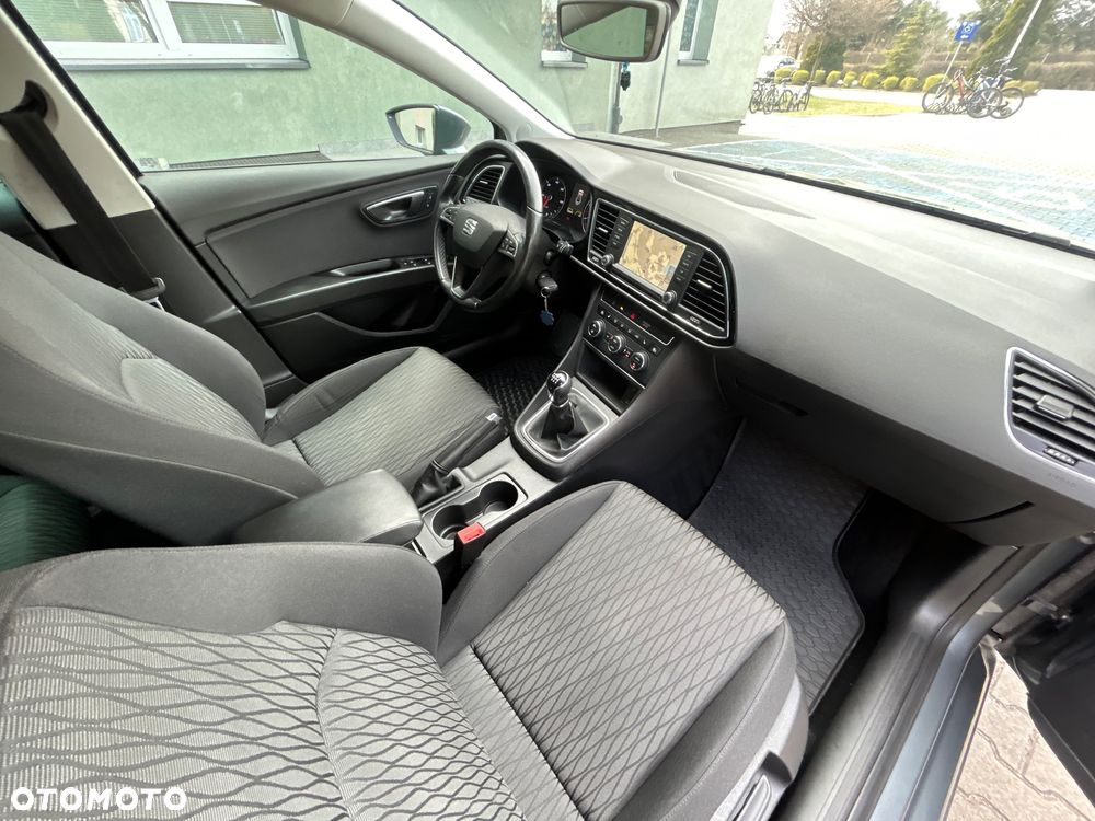 Seat Leon Sportstourer 2.0 TDI DPF Style - 7