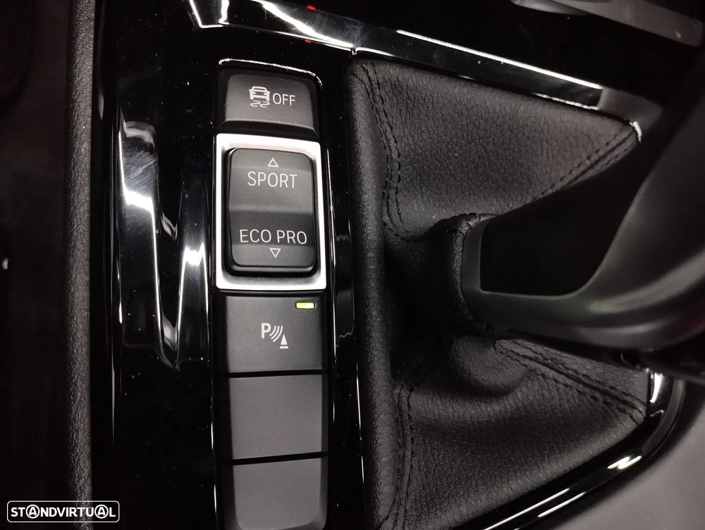 BMW X1 18 d sDrive Auto - 40