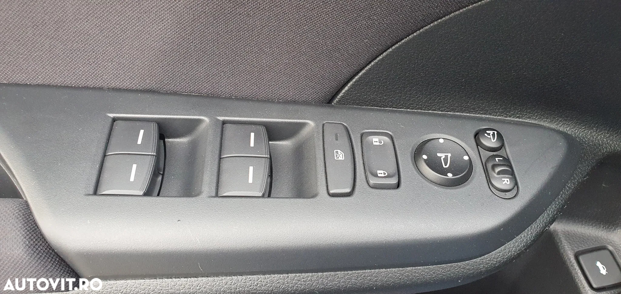 Honda Civic Sedan 1.5 VTEC Turbo Elegance Navi - 28