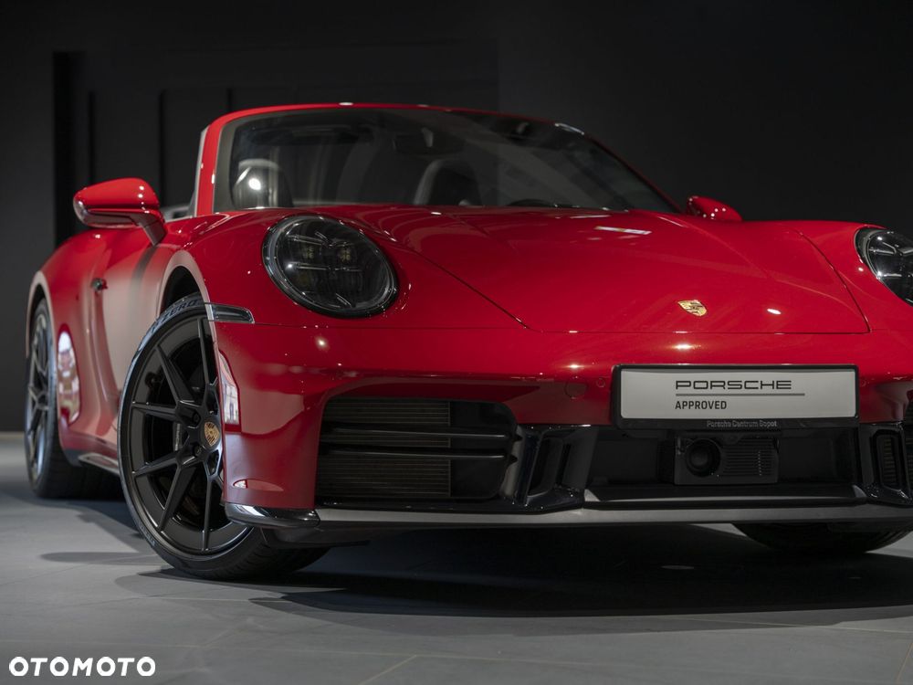 Porsche 911 Carrera - 15