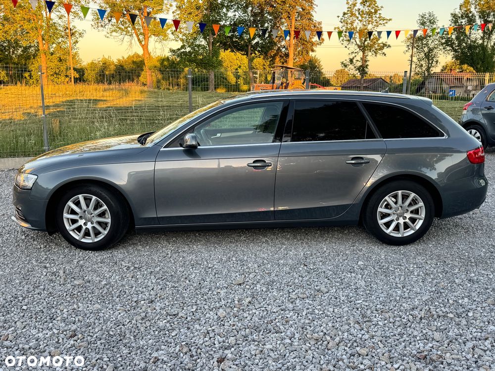 Audi A4 Avant - 22