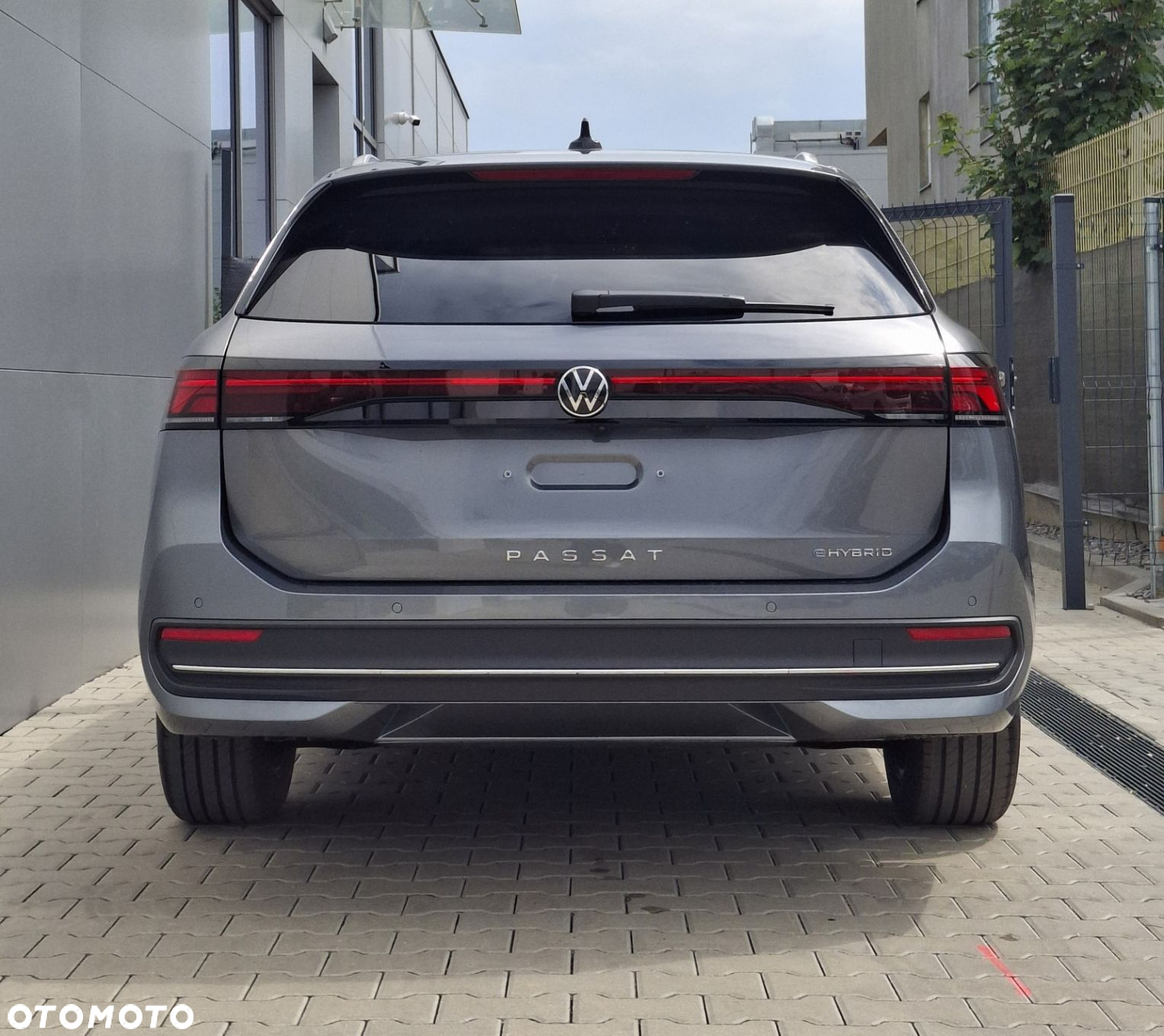 Volkswagen Passat - 8