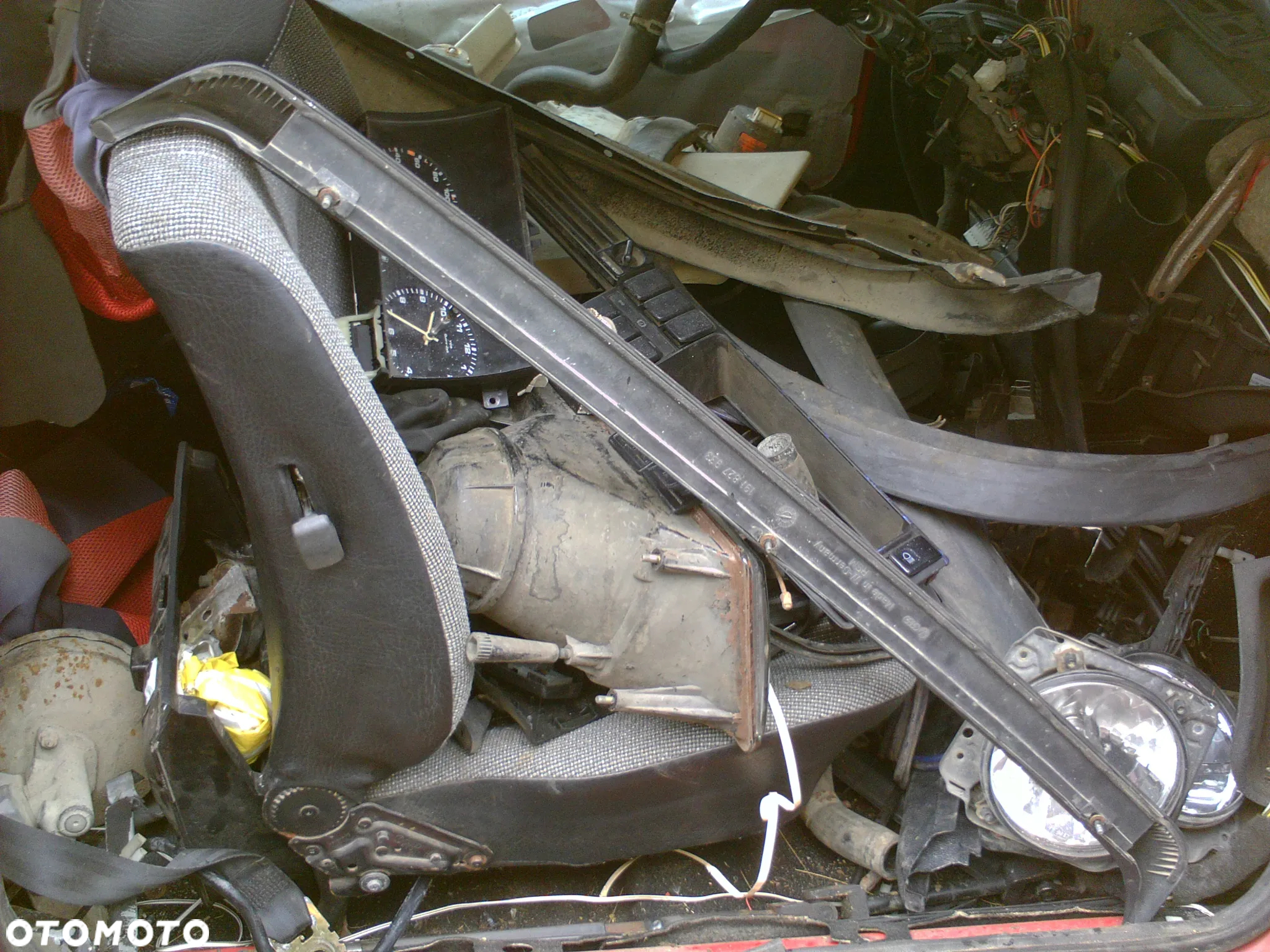 Vw golf 2 II na czesci3d 1,6benz,maska blotniki drzwi pas dywany kokpit lampy,szyby,belka instalacja - 26