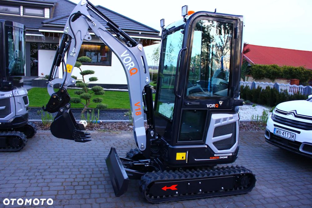 Inny VORQ V18 /KUBOTA /PARKER / 1.8T / KABINA /  ZESTAW ŁYŻEK / - 25