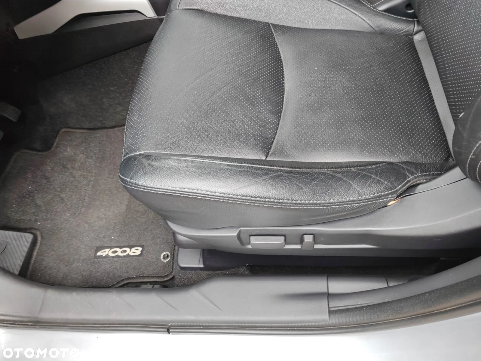 Peugeot 4008 HDI FAP 150 Stop & Start Allure - 14
