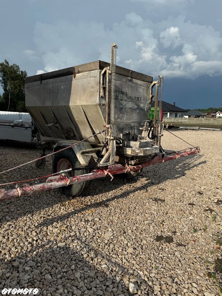 Inny Rozsiewacz wapna - 2