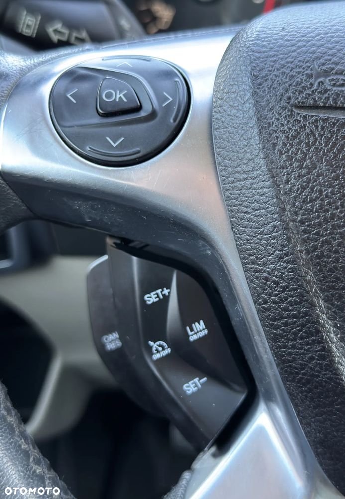 Ford Tourneo Custom 300 L2H1 VA Titanium - 17