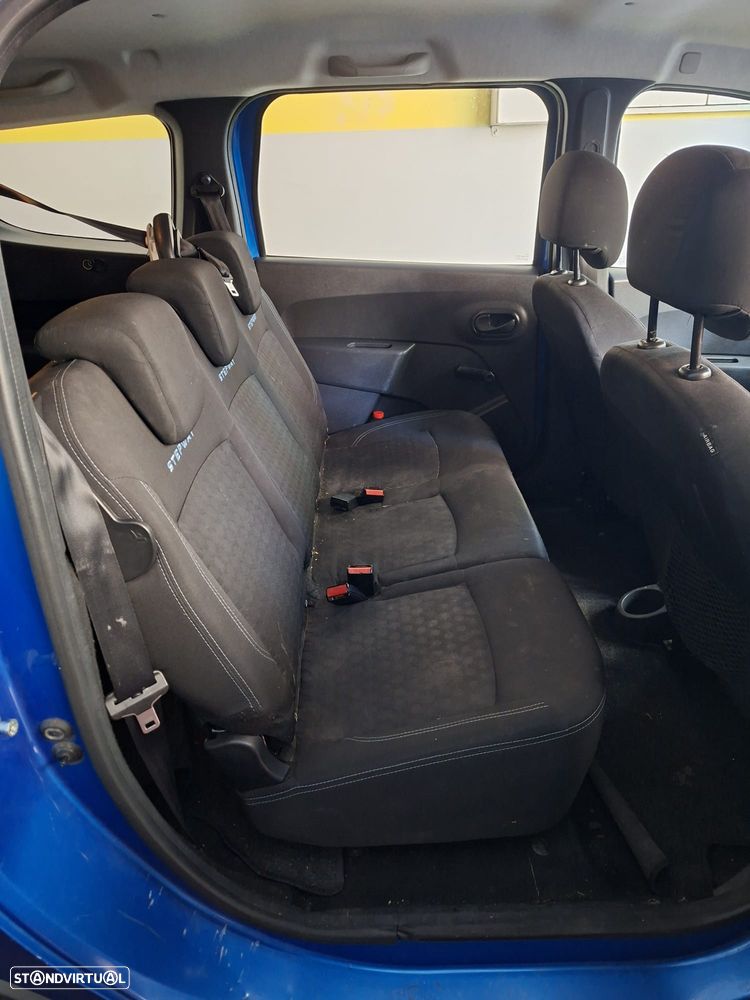Dacia Lodgy dCi 110 Stepway - 13