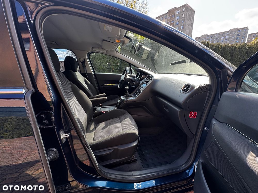 Peugeot 5008 1.6 HDi Premium - 23