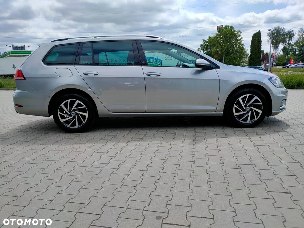 Volkswagen Golf - 18