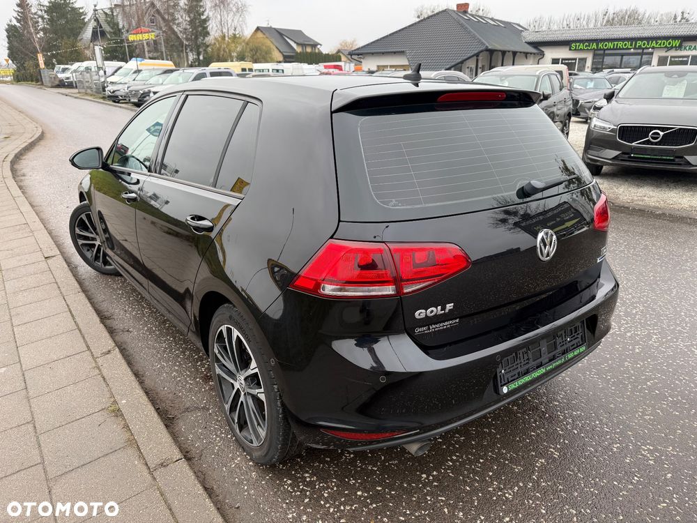 Volkswagen Golf 1.6 TDI 4Motion BlueMotion Technology Trendline - 3