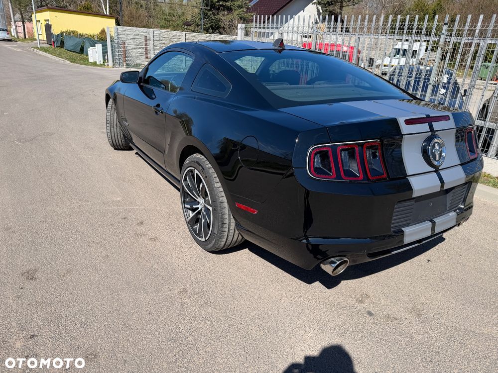 Ford Mustang - 6