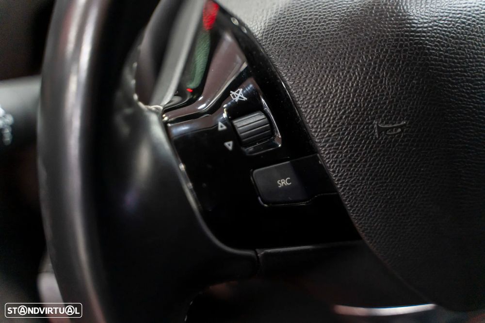 Peugeot 308 1.2 PureTech Style - 8