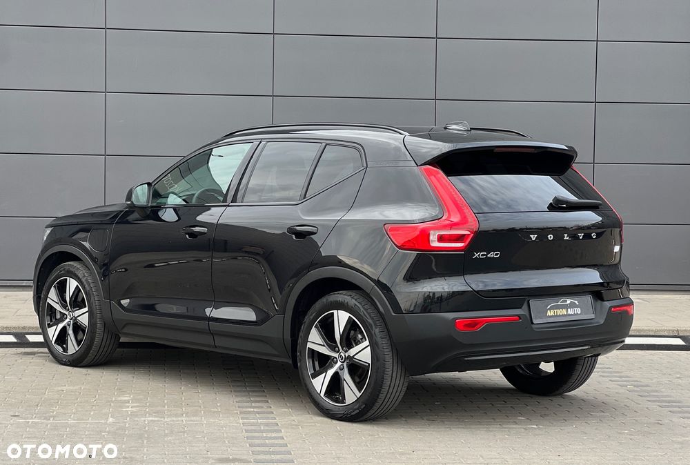 Volvo XC 40 T4 Plug-In Hybrid R-Design - 10