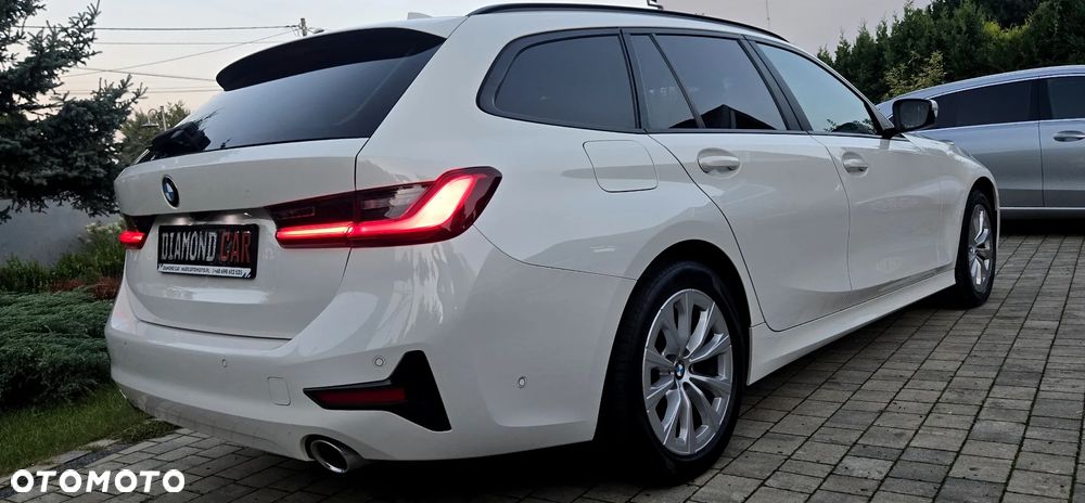 BMW Seria 3 320d M Sport - 13