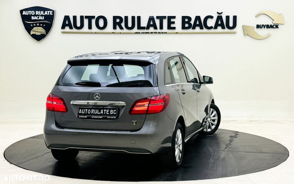 Mercedes-Benz B 180 - 6