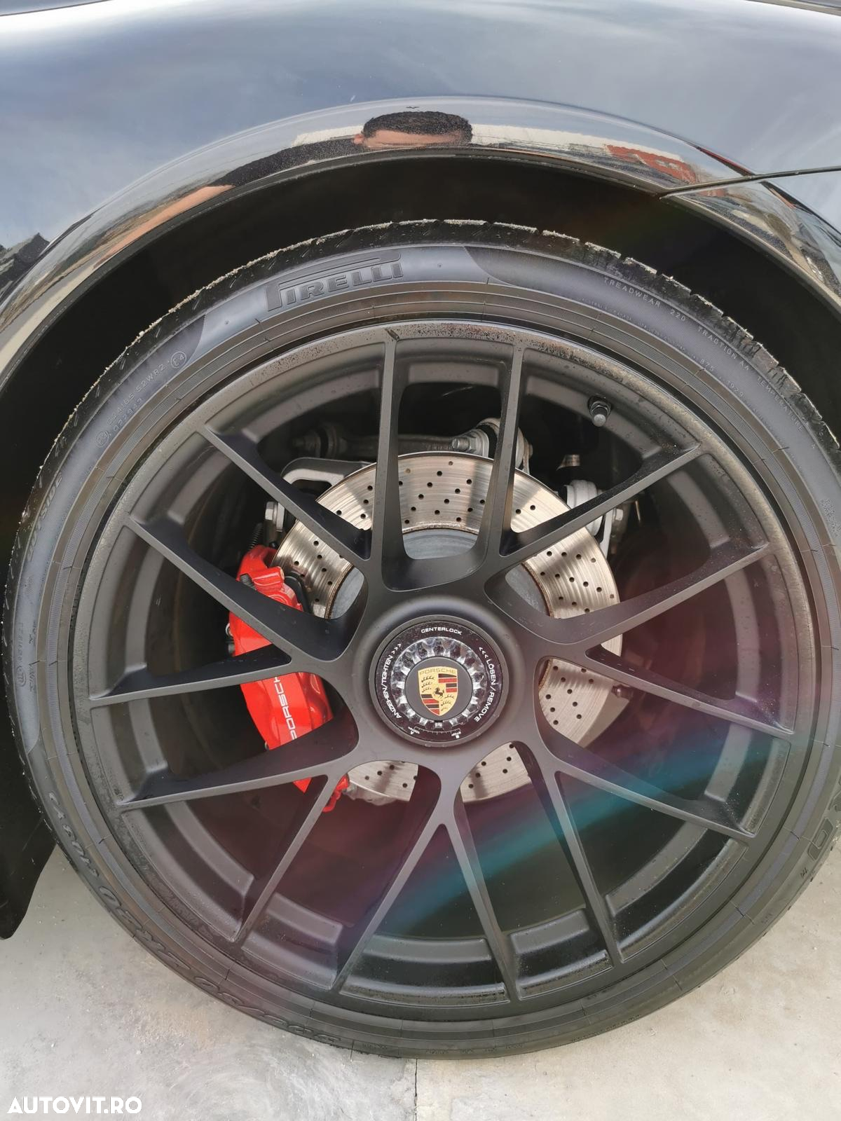 Porsche 911 Carrera 4 GTS Cabriolet PDK - 11