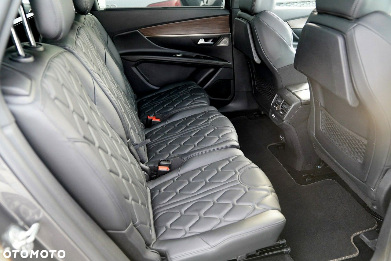 Peugeot 5008 - 24