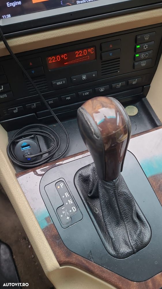 BMW Seria 5 525iA - 11