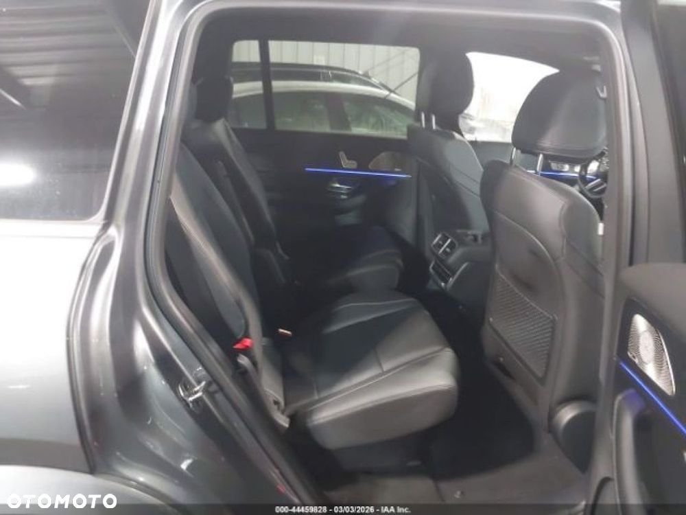 Mercedes-Benz GLS - 13