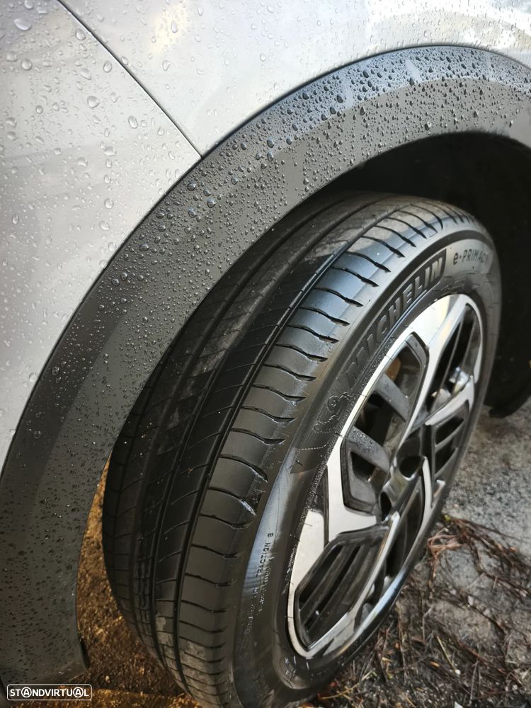 Citroën C4 X PureTech 130 Stop&Start EAT8 SHINE - 3