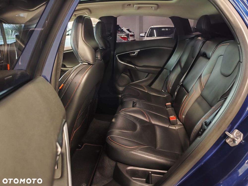 Volvo V40 D3 Ocean Race - 8