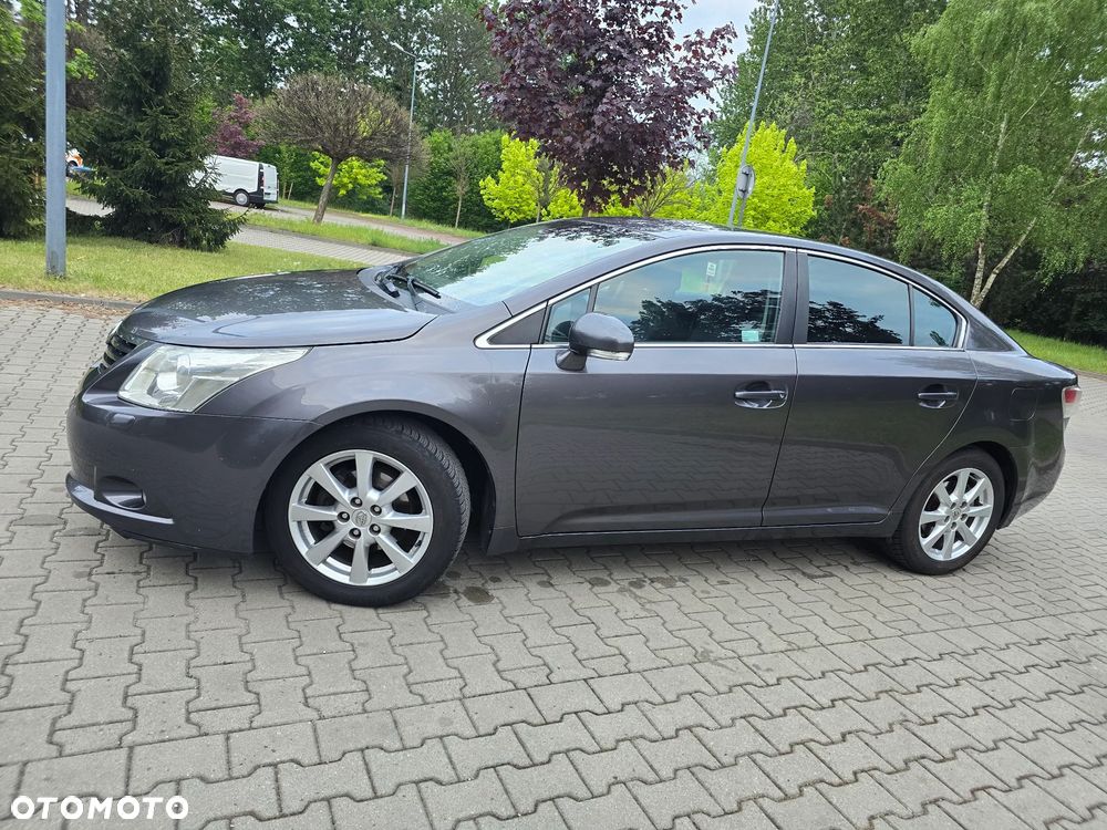 Toyota Avensis 2.0 D-4D Luna - 6