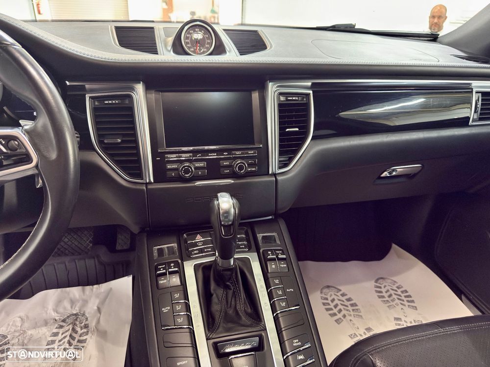 Porsche Macan S All Weather - 11