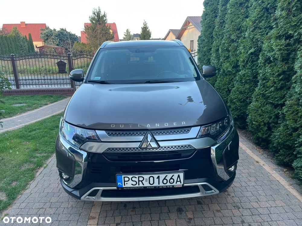 Mitsubishi Outlander - 14