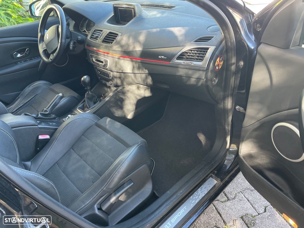 Renault Mégane Sport Tourer 1.6 dCi GT Line SS - 24