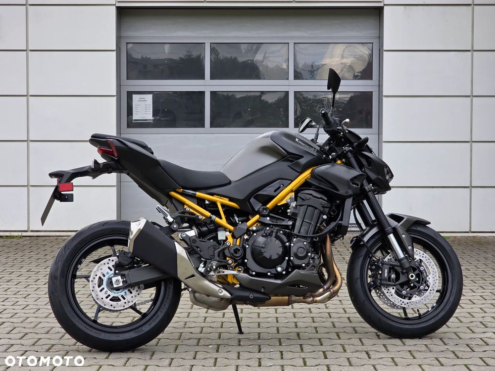 Kawasaki Z 900 - 11