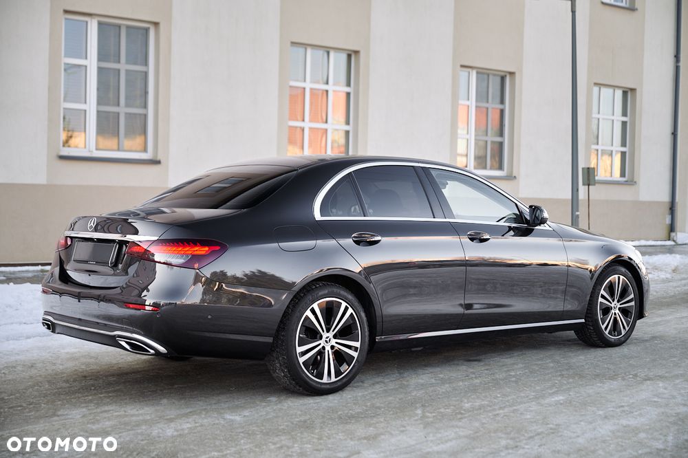 Mercedes-Benz Klasa E 220 d 9G-TRONIC - 12