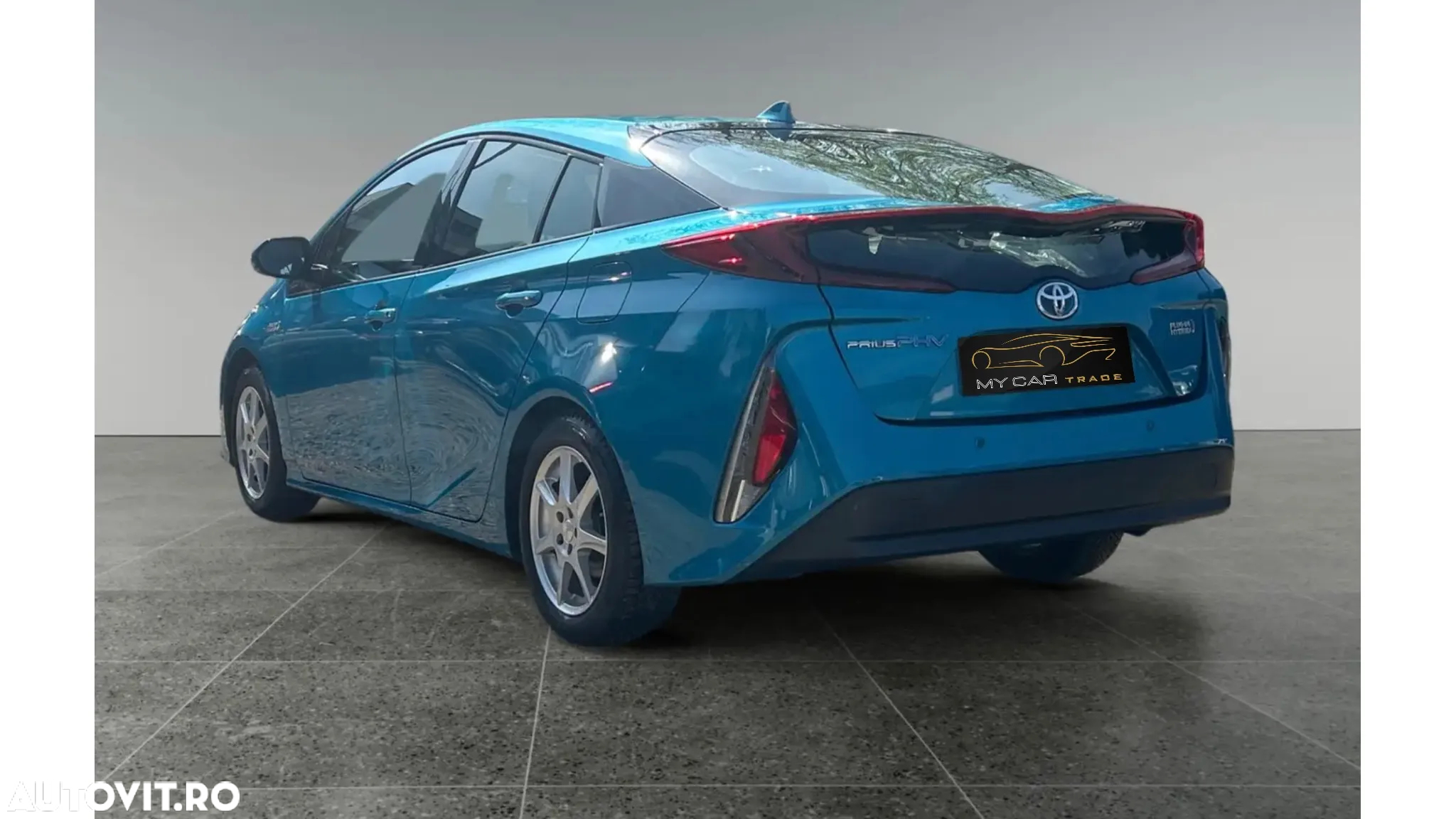 Toyota Prius Hybrid Comfort - 4