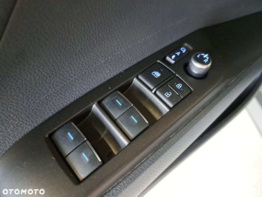 Toyota Camry 2.5 Hybrid Prestige CVT - 36