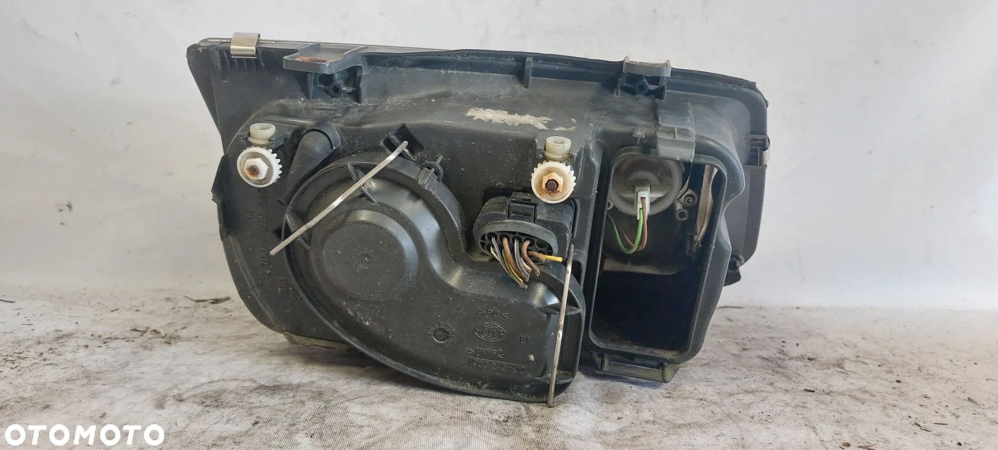.  PRZOD PRZEDNIA LAMPA LEWA VOLKSWAGEN BORA - 3