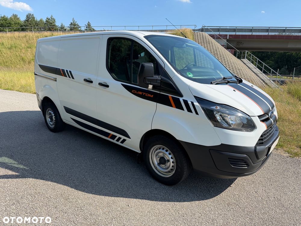 Ford TRANSIT CUSTOM - 3