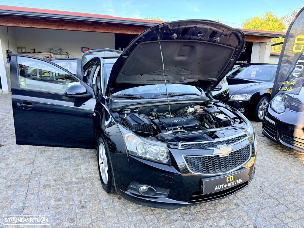 Chevrolet Cruze 1.6 LS - 35