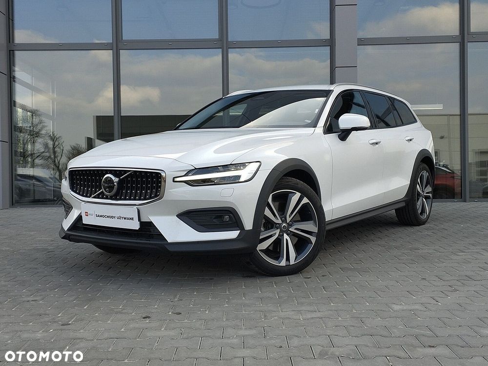 Volvo V60 Cross Country Plus B5 B AWD - 2