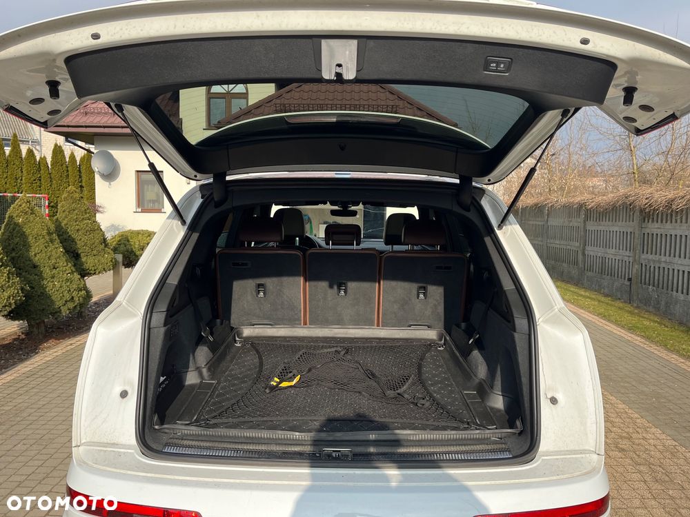 Audi Q7 - 16