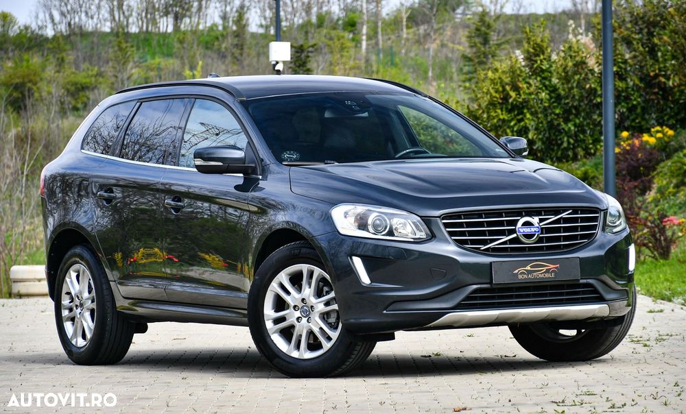 Volvo XC 60 D5 AWD Geartronic Momentum - 1