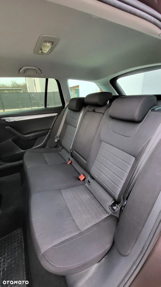 Skoda Octavia 1.4 TSI Style DSG - 11