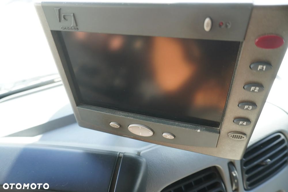 Renault D12.240 / Lamberet / Winda Dhollandia 1500 kg / 130 tys.km !!_226313 - 28