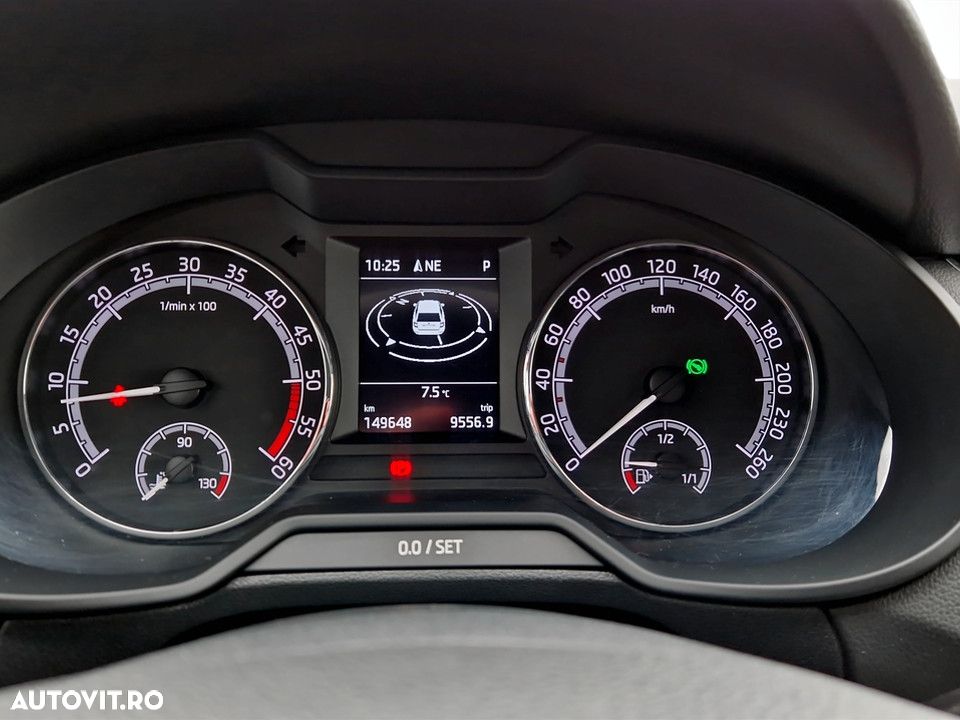 Skoda Octavia 2.0 TDI DSG Ambition - 20