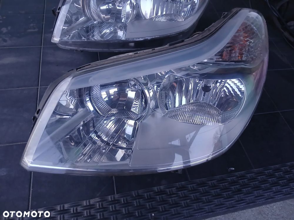 lampa lewy przód citroen C5 II lift - 2
