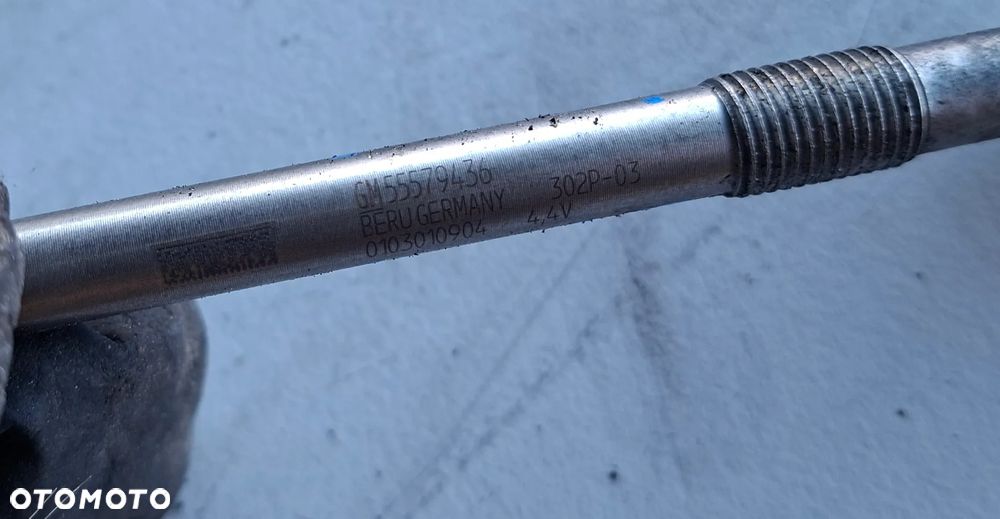 OPEL INSIGNIA A 13r 2.0 CDTI ŚWIECA ŻAROWA 55579436 - 2