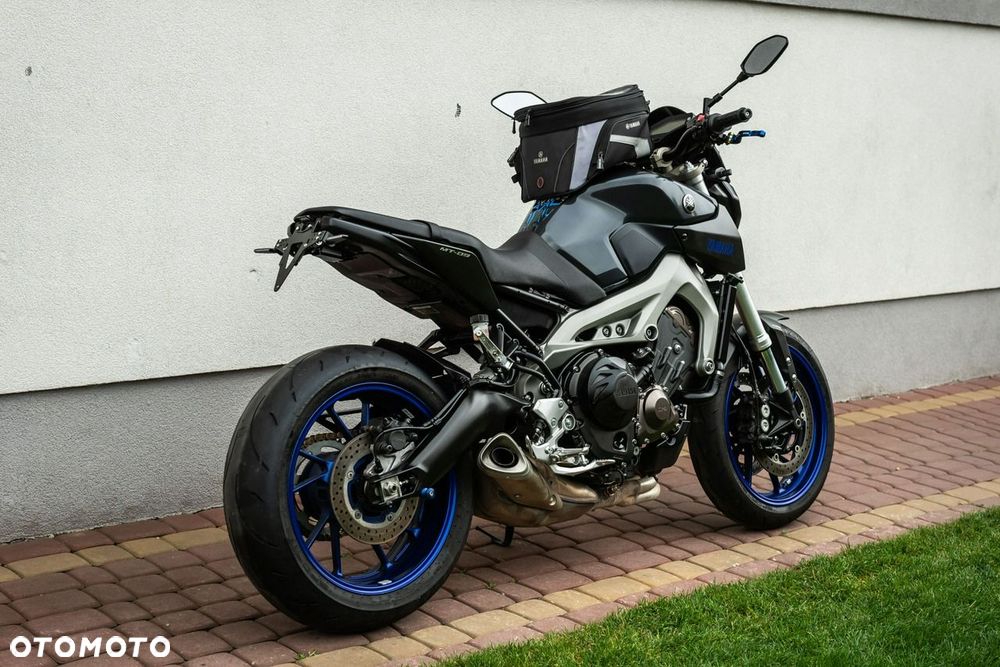 Yamaha MT - 4