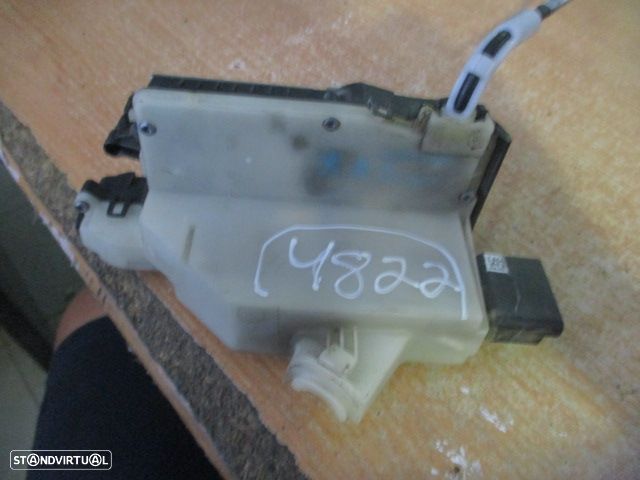 Fecho 9688080880 PEUGEOT 208 2014 1.4HDI 70CV 5P BRANCO Te 5 Pinos - 2