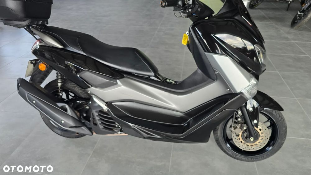 Yamaha NMAX - 22