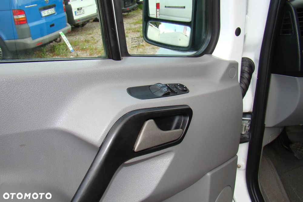 Mercedes-Benz Sprinter - 9