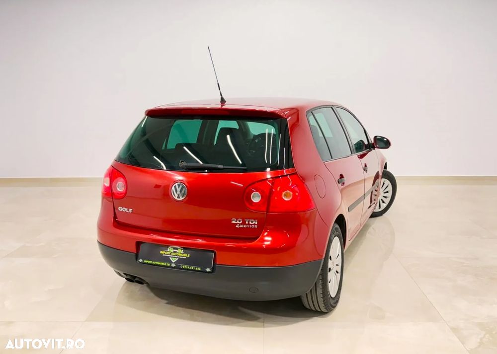 Volkswagen Golf 2.0 TDI DPF 4Motion Highline - 12